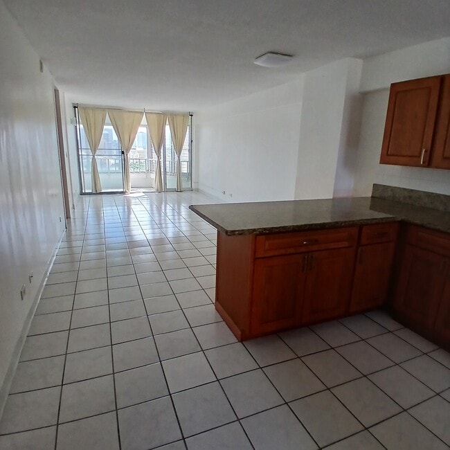 Photo - 410 Magellan Ave