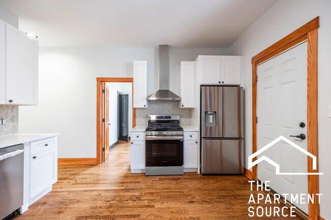 Photo - 2842 W Augusta Blvd Unit 2E