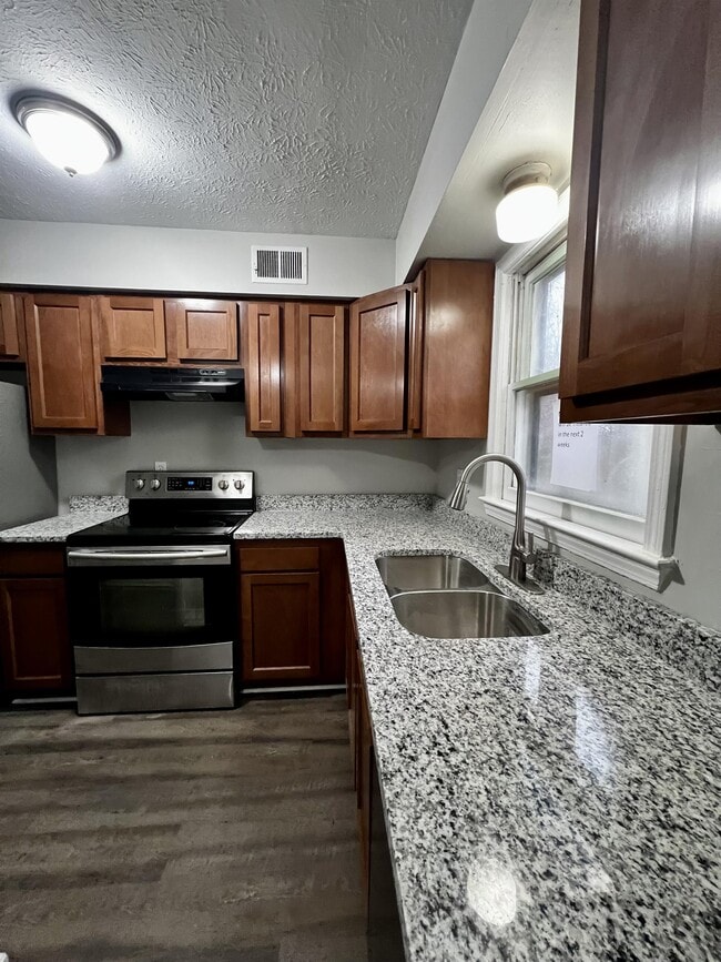 Photo - 11409 Deham Dr