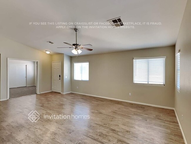 Photo - 5912 Trumbull St