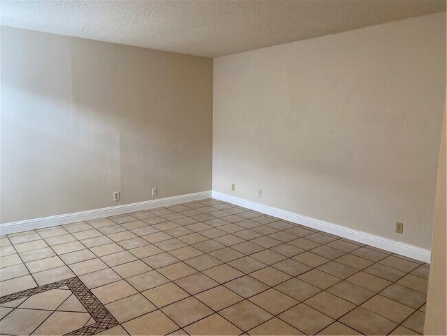 Photo - 3412 Willowrun Dr