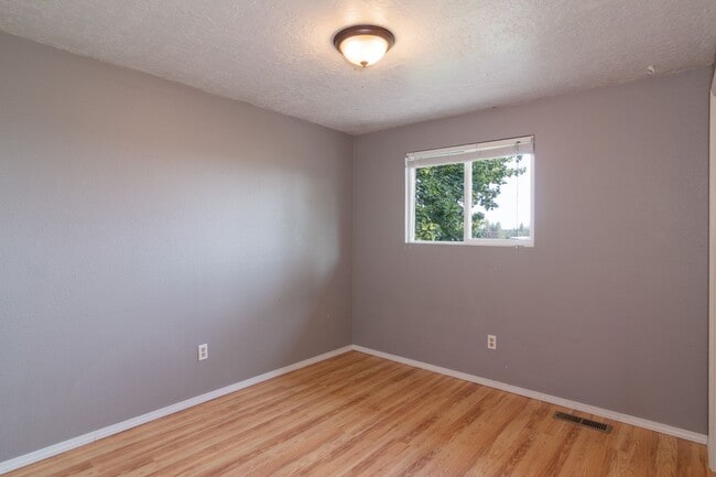 Photo - ***Coming soon July 15th***3 bedroom 2 bath next to EWU!!