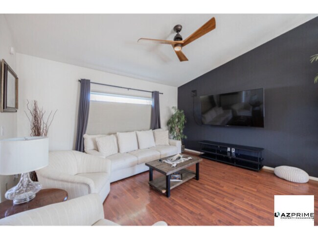 Photo - Fully-Furnished 3/2 Chandler Retreat - Poo...