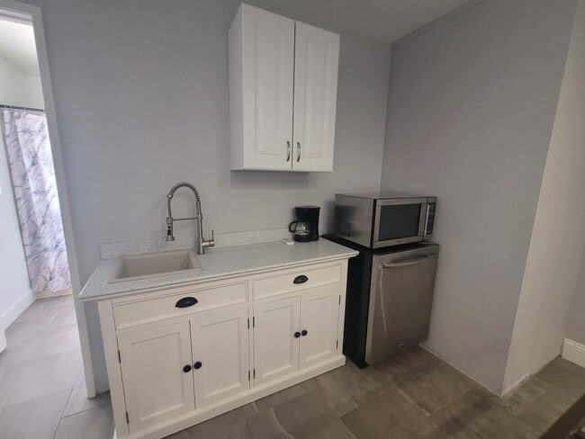 Photo - 39 Kucera Ct Unit B