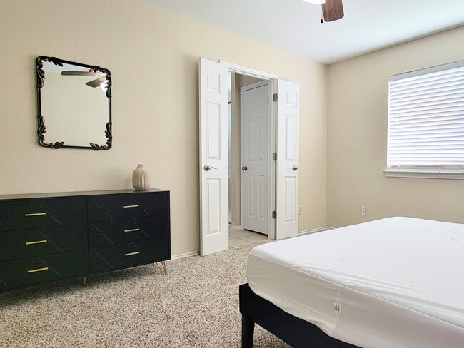 Photo - 5421 Teal Dr