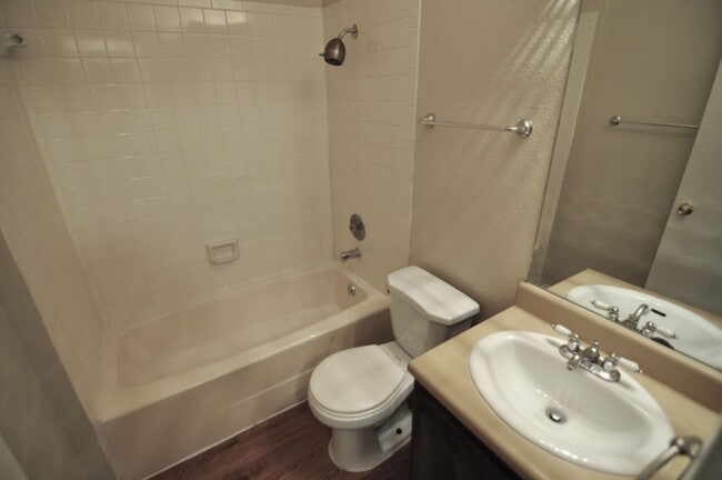 Photo - Amazing unit, perfect location!