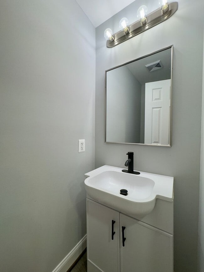 Photo - Fully-Renovated 3 Bedroom/2.5 Bathroom with In-Unit Laundry near Highlandtown, Baltimore, MD!