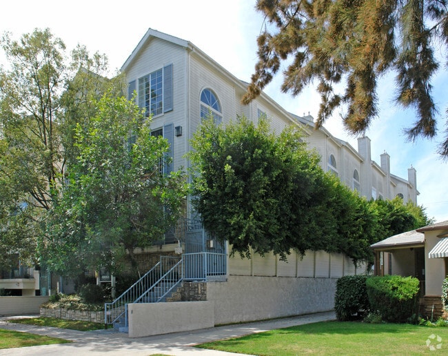 Lido Apartments - 3619 Cardiff Ave