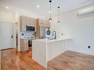 Photo - 2841 W Diamond St Unit 10