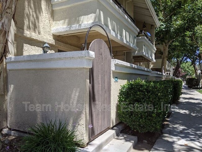 Photo - 27240 Luther Dr Unit #509