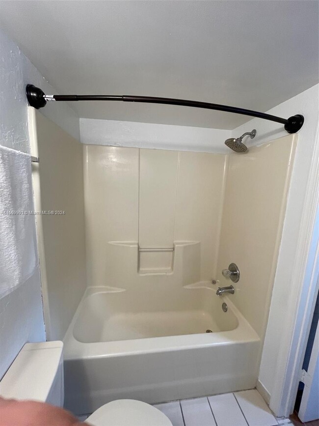 Building Photo - 3650 N 56th Ave Unit 519 Rental