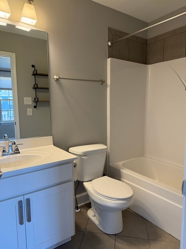 Photo - 104 Skylark Aly