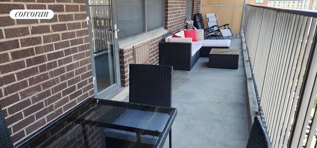 Photo - 175 W 90th St