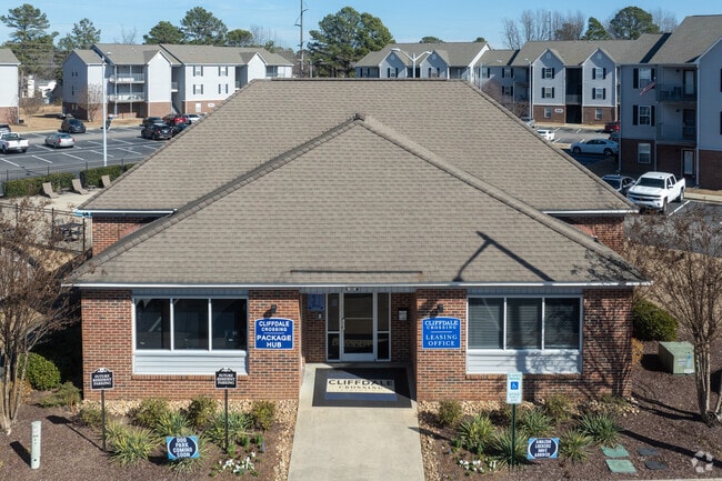 Clubhouse Exterior - Cliffdale Crossing