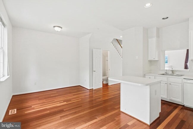 Photo - 7261 Calm Sunset