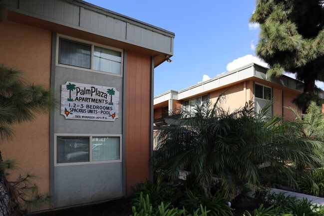 Photo - Palm Plaza Apartments