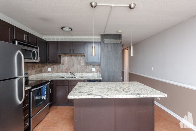 Photo - 2728 N Hampden Ct Unit 1604
