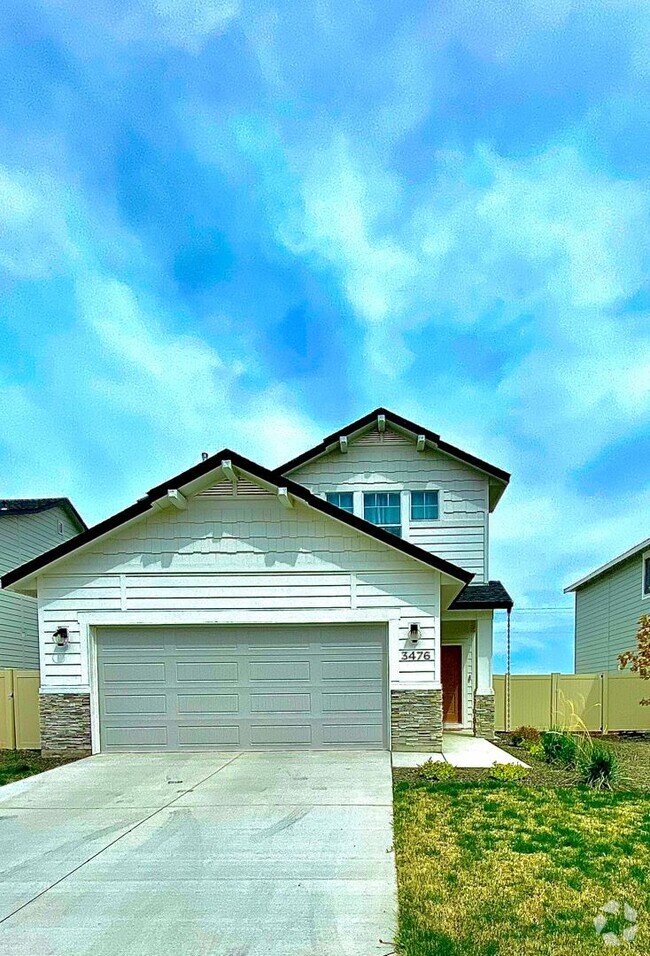 Building Photo - 3 Bedroom 2.5 Bath w/Community Pool Rental