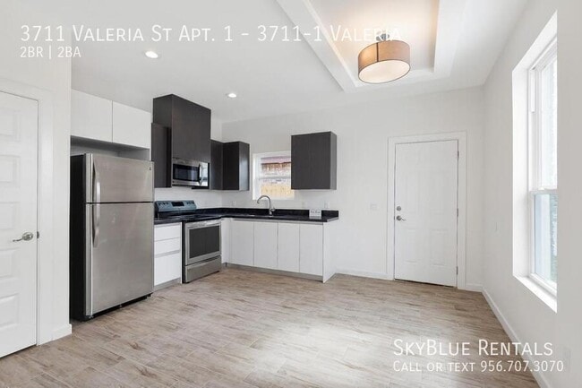 Photo - 3711 Valeria St