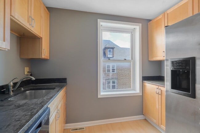 Photo - 202 N Townsend St