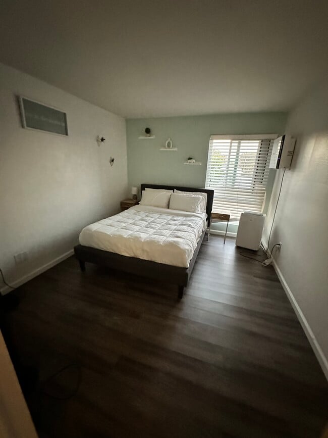 Photo - 3571 Ruffin Rd Unidad 241