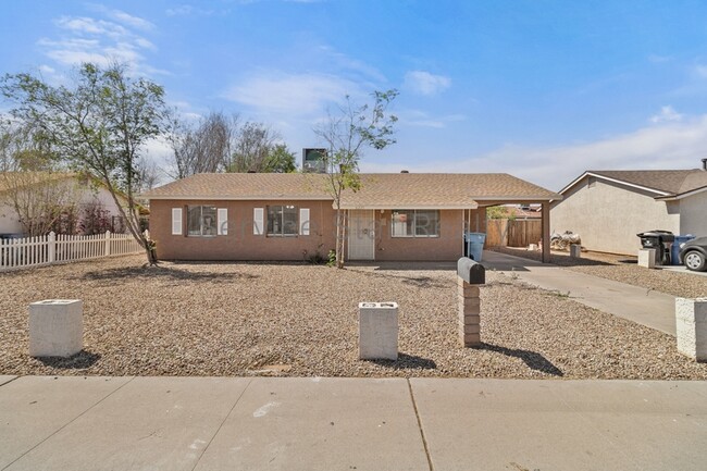 Photo - 6225 W Almeria Rd House