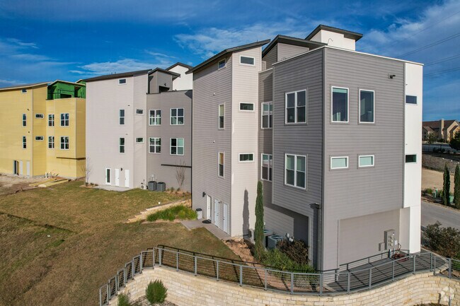 Photo - Lakeside at the Park