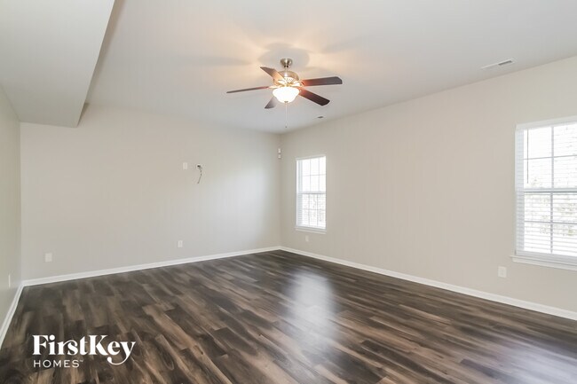 3010 Robusta Court