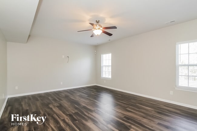Photo - 3010 Robusta Court