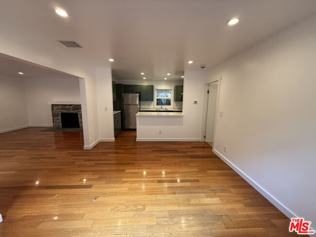 Photo - 2232 Laurel Canyon Blvd