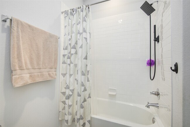 Photo - 8603 Herring Ln