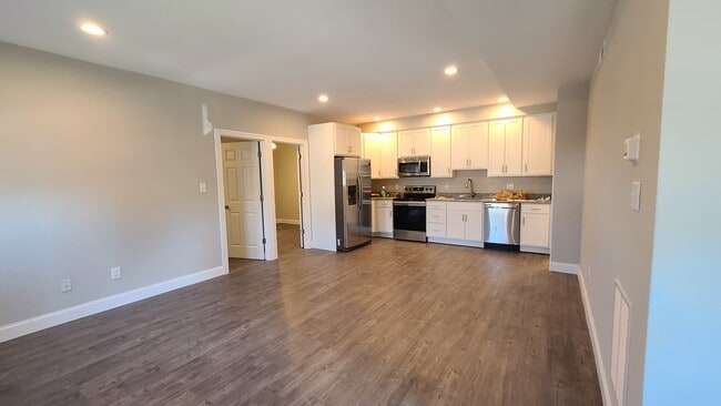 Photo - 12 N Front St Unit 1st Fl Rear