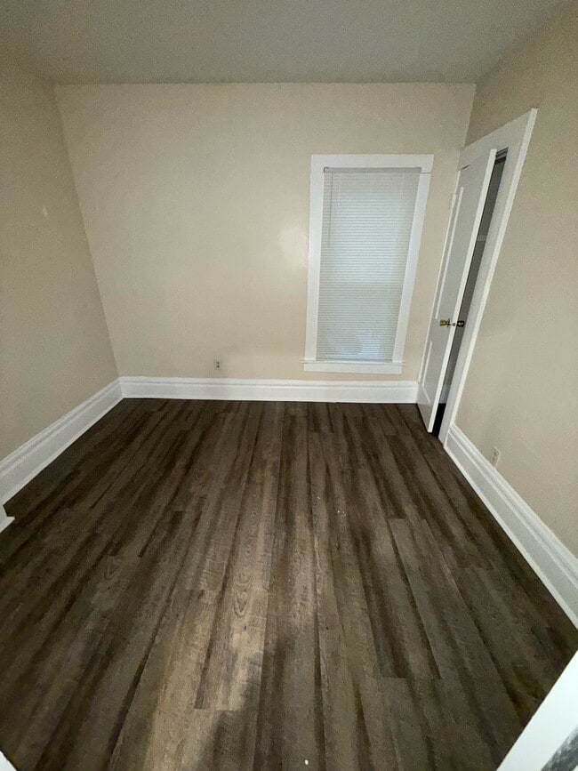 Photo - 2222 12th St SW