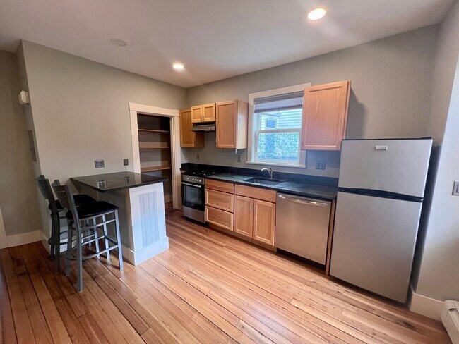 Photo - 188 Franklin St Unit 1