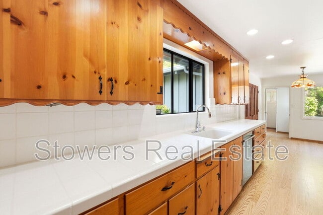 Photo - 10 Corte Del Rey