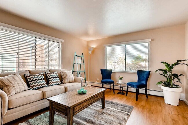 1335 Monroe