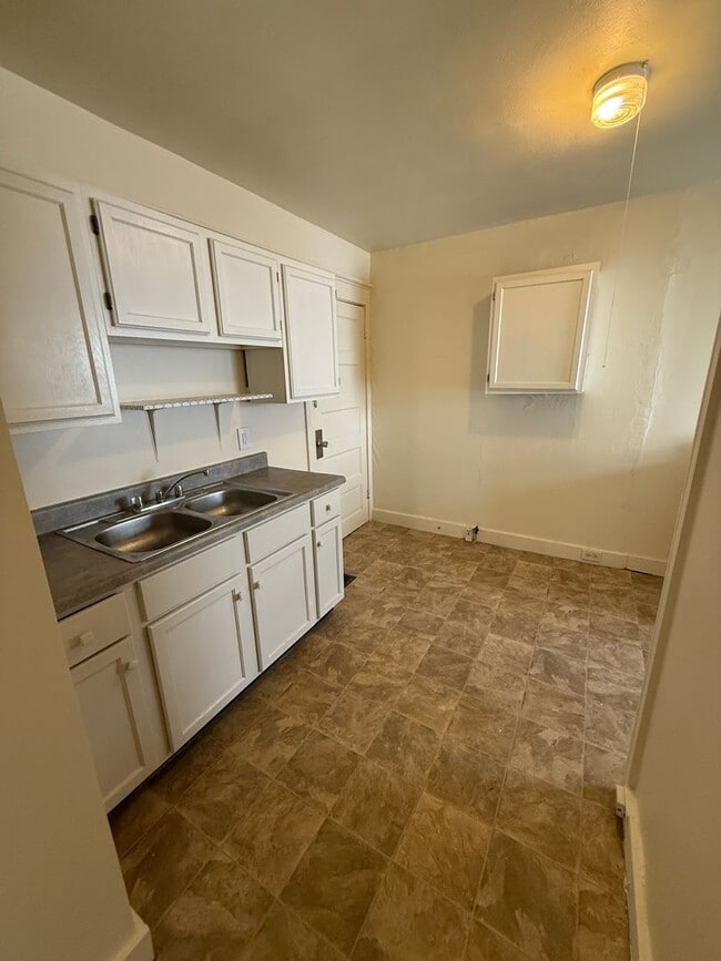 Photo - 1530 W High St Unit 1530