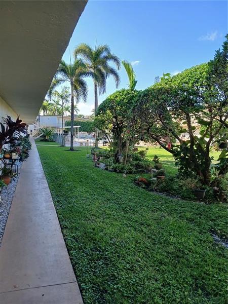 Photo - 2525 Hollywood Blvd Unidad 115