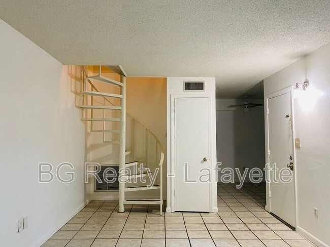 302 Pillette Rd