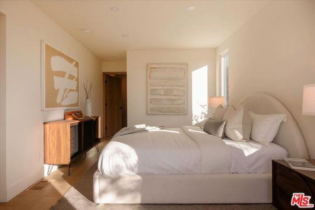 Photo - 1930 Kemper St