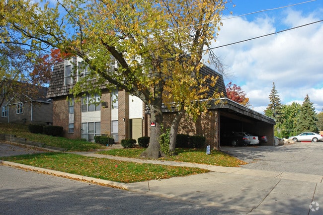 Photo - Leonard Hills Apartments