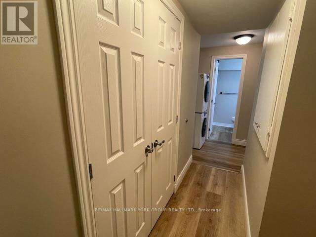 Photo - 534 Wellington St