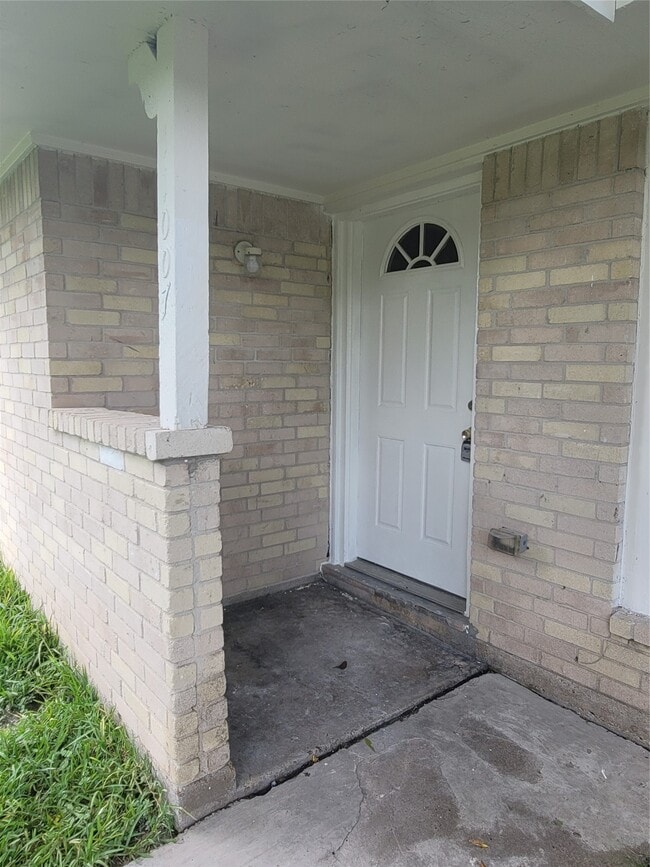 Photo - 11007 Tamworth Dr