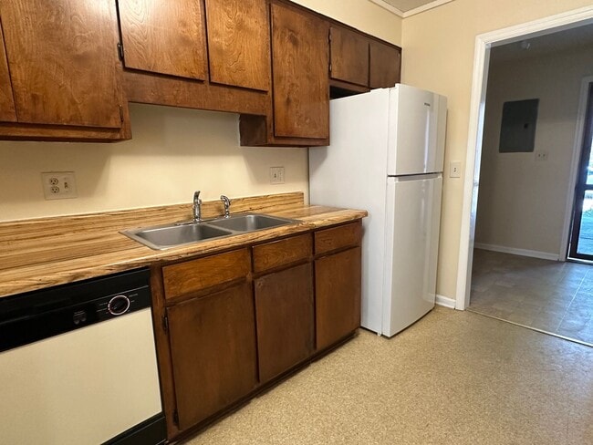 Photo - ~4613 Renee St Unidad A