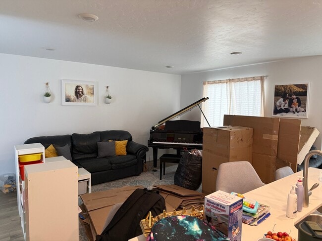 Photo - 3766 W 930 N