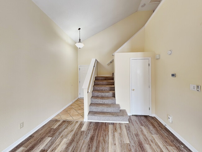 Photo - 385 Kimbrough Dr