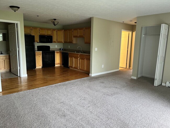 Photo - Lakepointe Apartment Homes