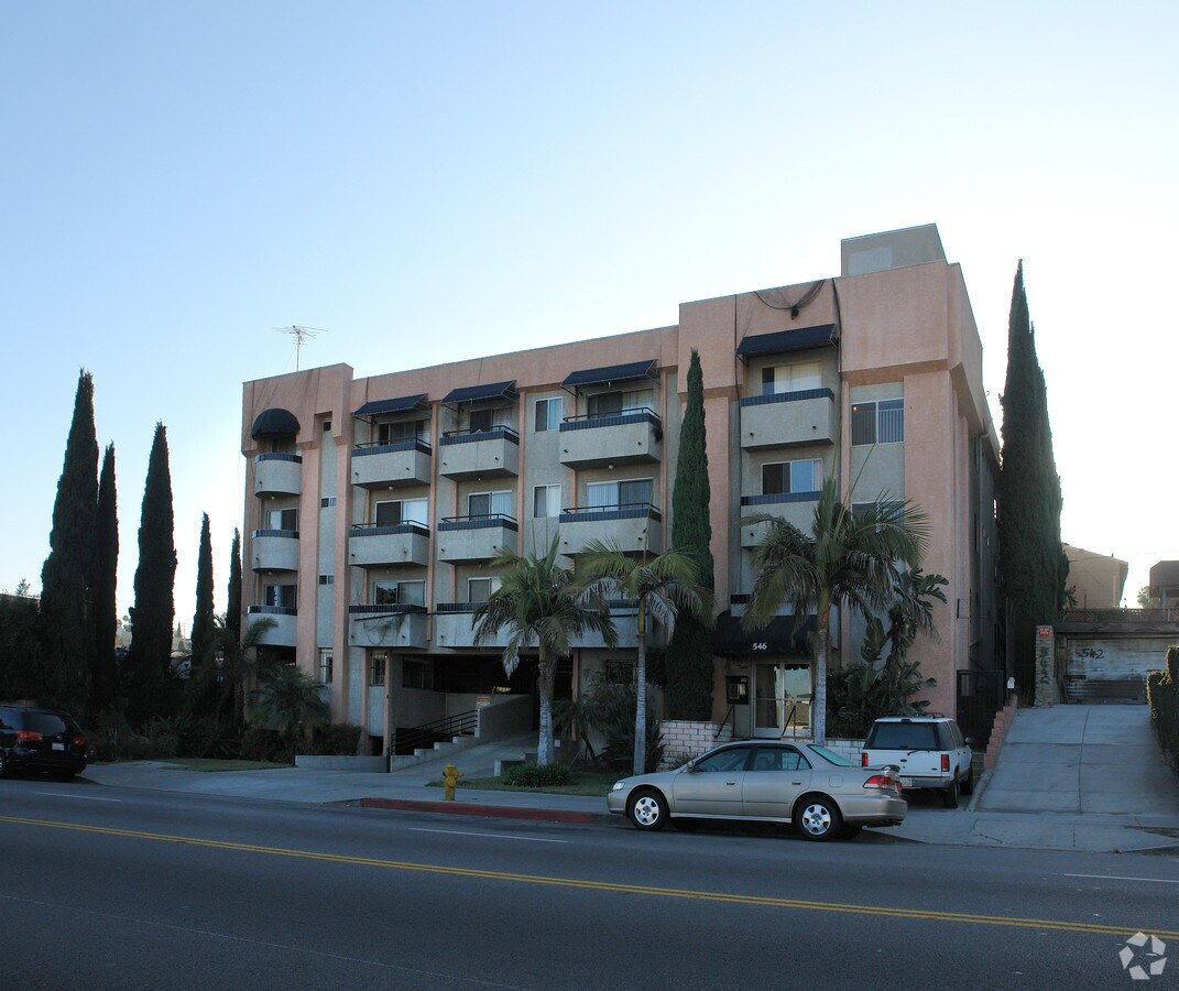 Photo - 546 N Virgil Ave