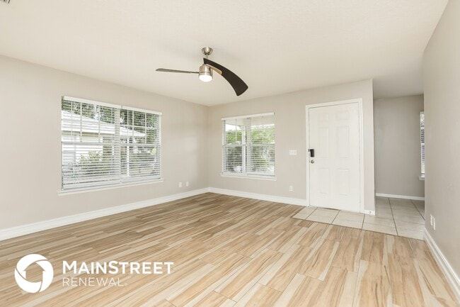 Photo - 376 Chinaberry Ave