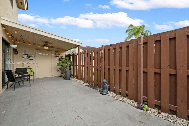Photo - Northwest 170th Lane, Hialeah, FL 33015 - 3 BR 2 BA townhouse